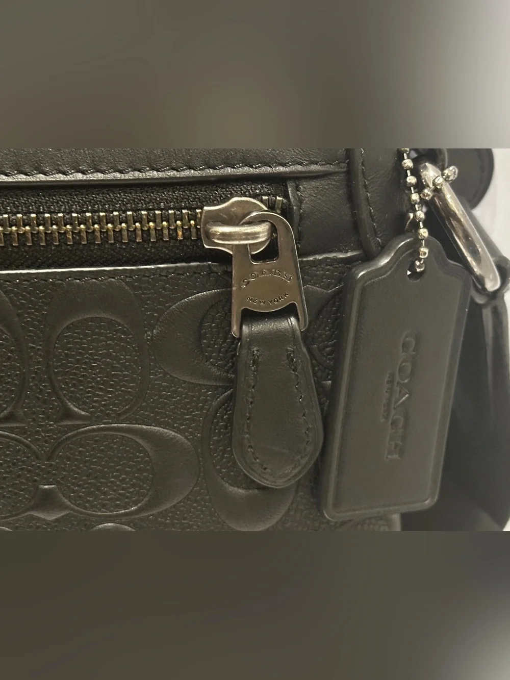 Coach Graham Signature Genuine Debossed Pebble Leather Unisex Crossbody Bag